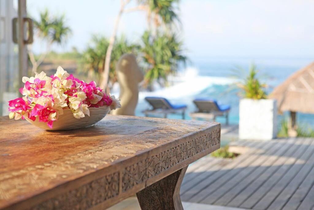 Villa Lumba Lumba - Oceanfront & Spectacular View! Nusa Lembongan  Bagian luar foto